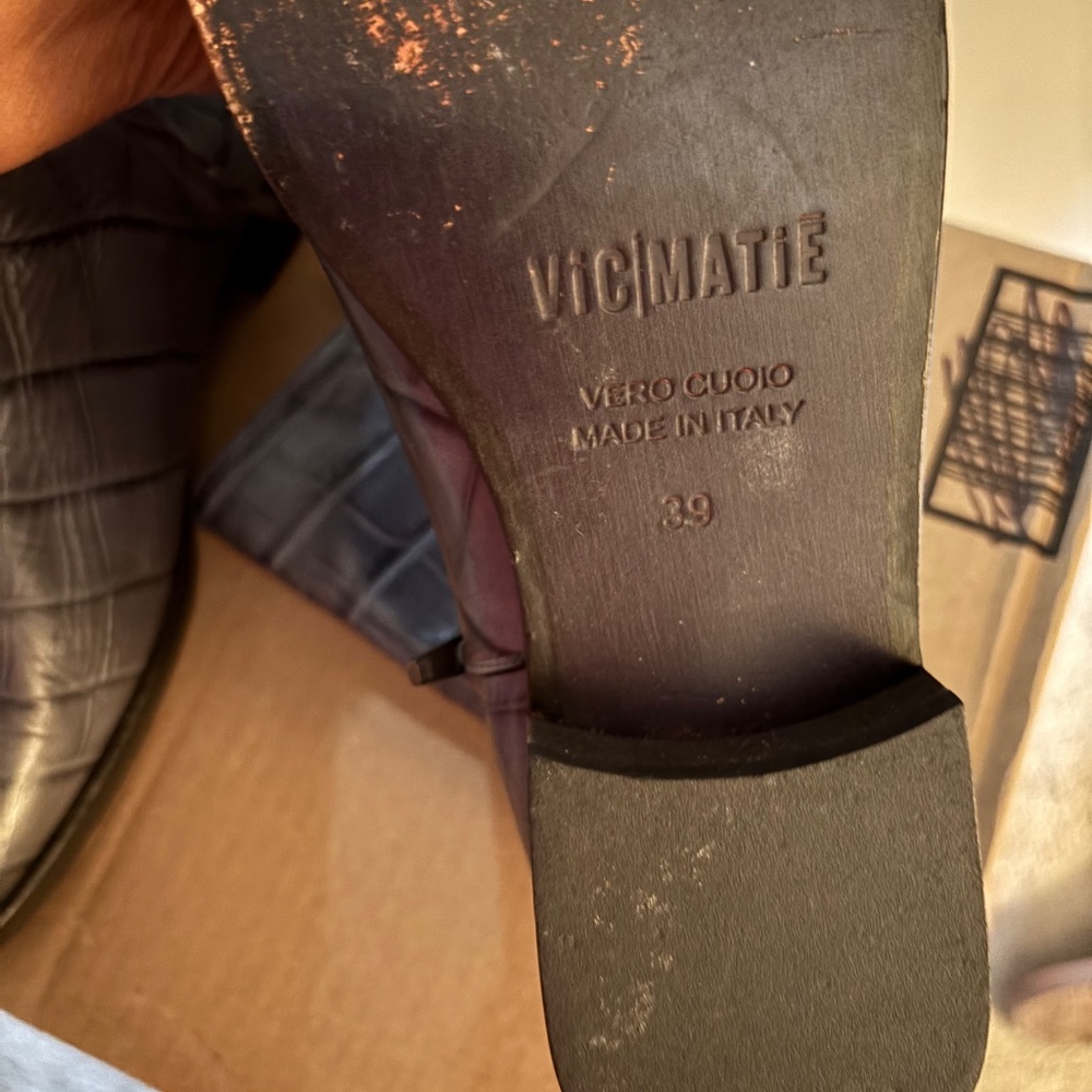 Short leather boot - image 3